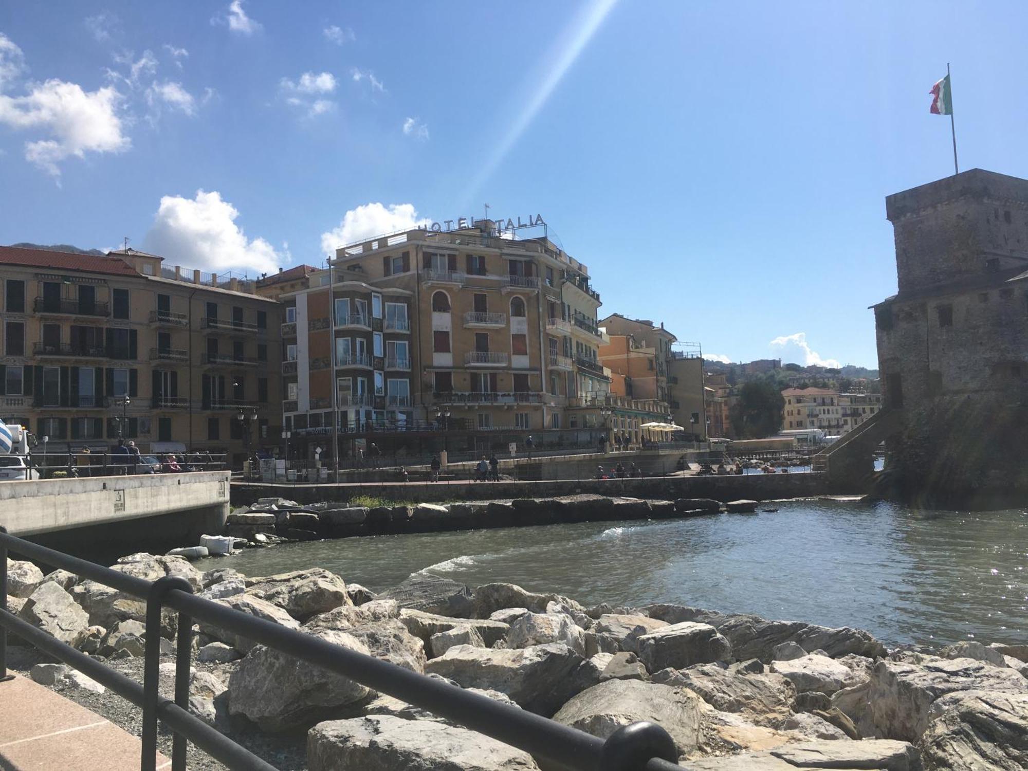 Near The Beach Rapallo Exteriör bild